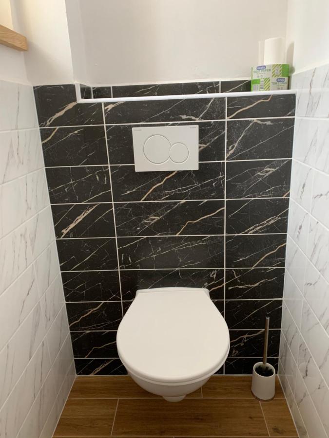 Apartmany Alliss ฮาร์ราคอฟ ภายนอก รูปภาพ