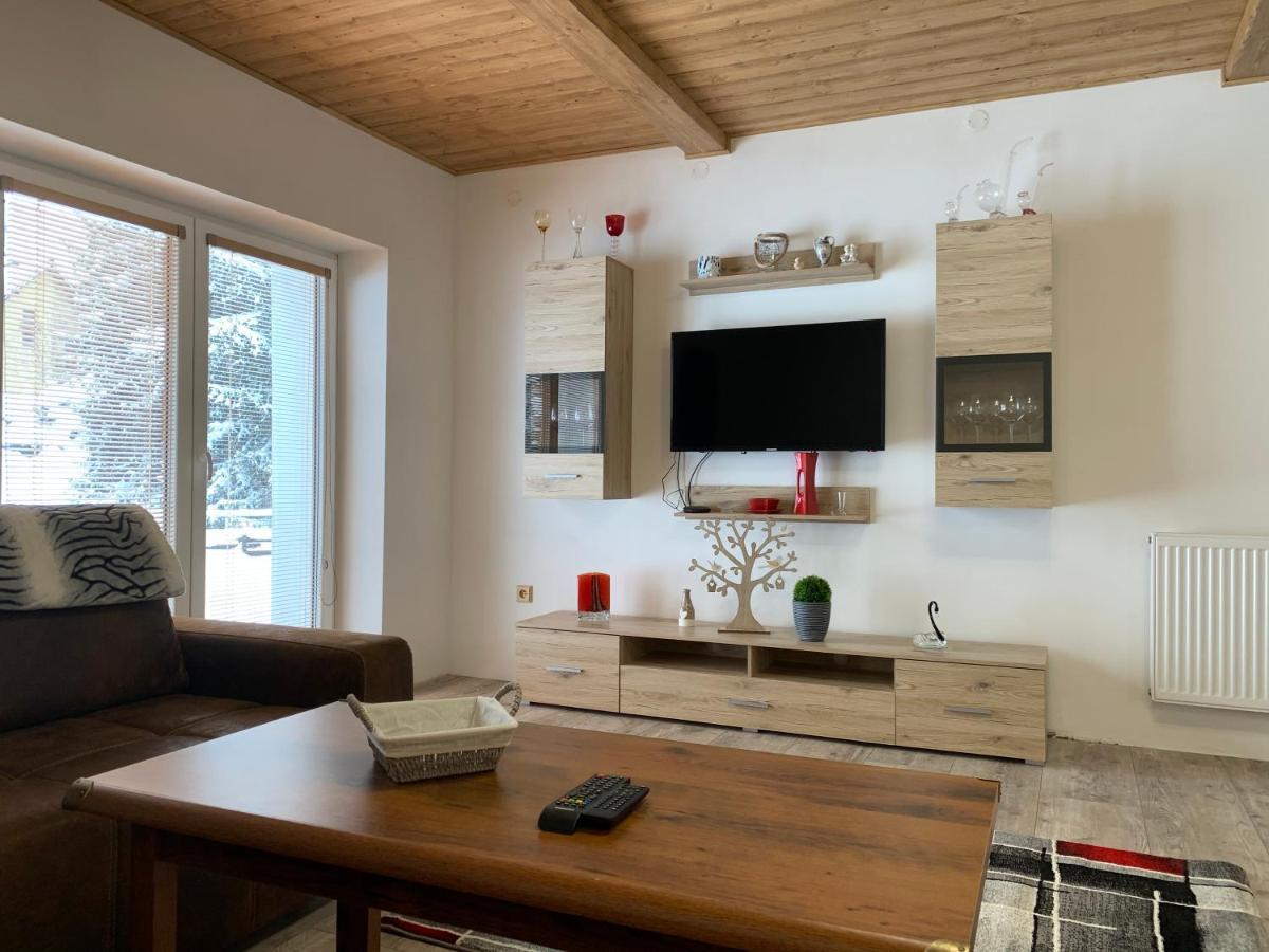 Apartmany Alliss ฮาร์ราคอฟ ภายนอก รูปภาพ