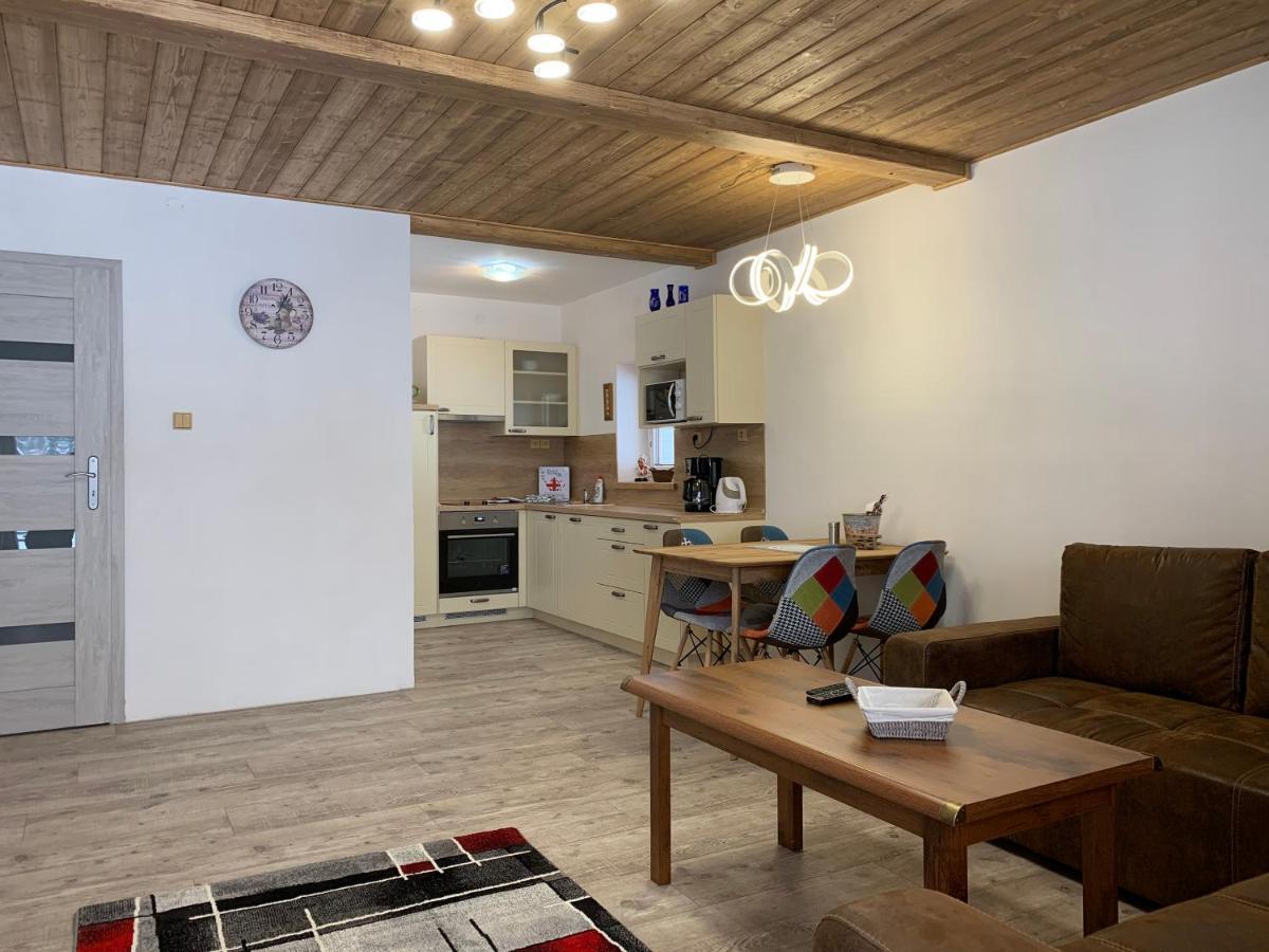 Apartmany Alliss ฮาร์ราคอฟ ภายนอก รูปภาพ
